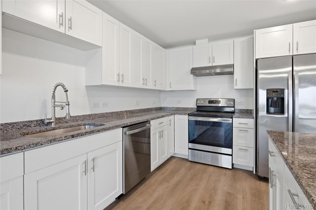 166 Oak Street 309, Wyandotte, MI 48192
