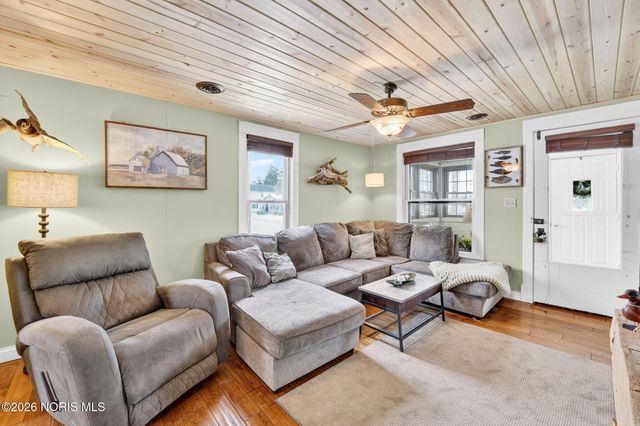 330 Fifth Street, Clay Center, OH 43408