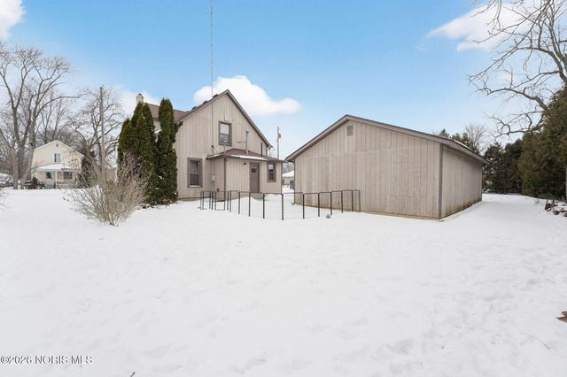 330 Fifth Street, Clay Center, OH 43408