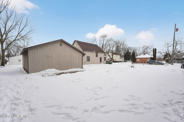 330 Fifth Street, Clay Center, OH 43408