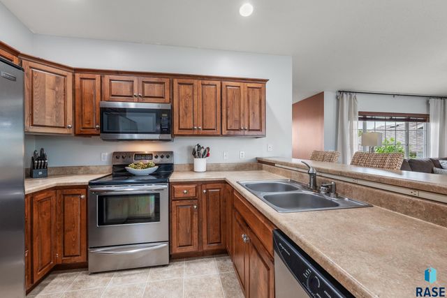4700 S Grinnell Ave Avenue, Sioux Falls, SD 57106