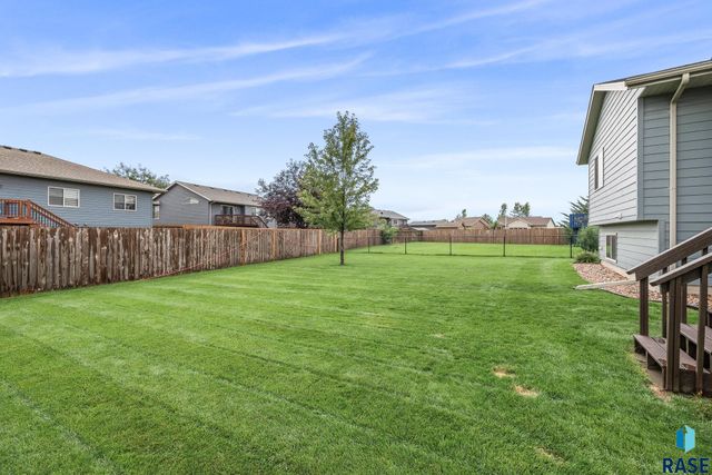 4700 S Grinnell Ave Avenue, Sioux Falls, SD 57106