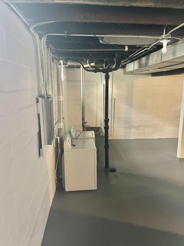 496 Maryland Avenue W, Saint Paul, MN 55117