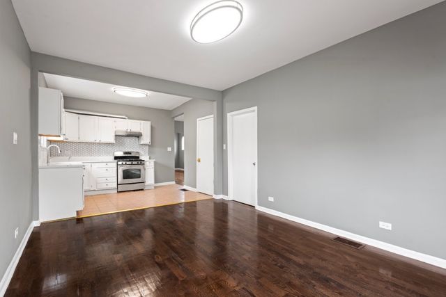 234 S 12th Avenue, Maywood, IL 60153