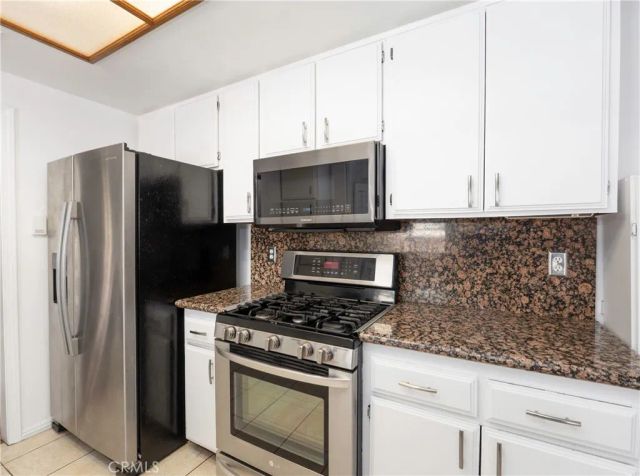 949 Dolly Drive, Lake Elsinore, CA 92530