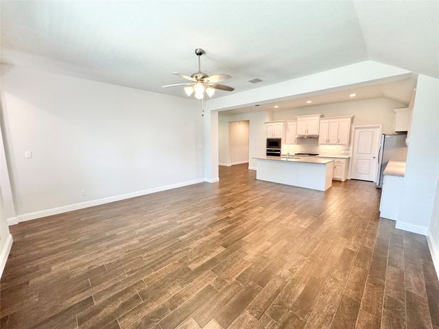 429 Cooper Street, Argyle, TX 76226