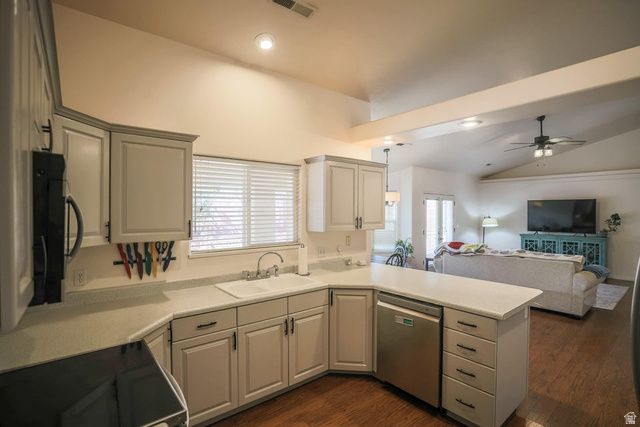 1969 SAGEBRUSH DR, Santa Clara, UT 84765