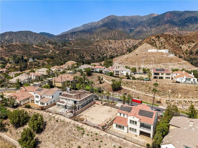 3873 Lilac Canyon Ln, Altadena, CA 91001