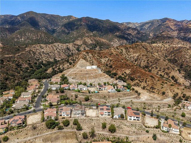 3873 Lilac Canyon Ln, Altadena, CA 91001
