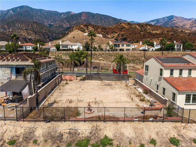 3873 Lilac Canyon Ln, Altadena, CA 91001