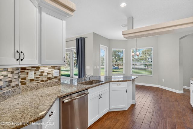 10271 Palmgren Lane, Spring Hill, FL 34608