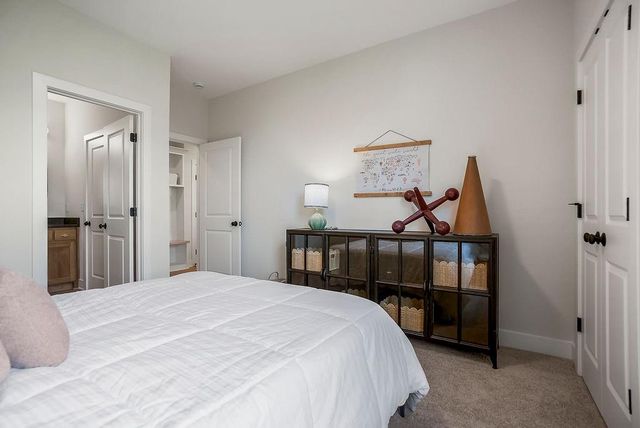 17624 High Street, Overland Park, KS 66085