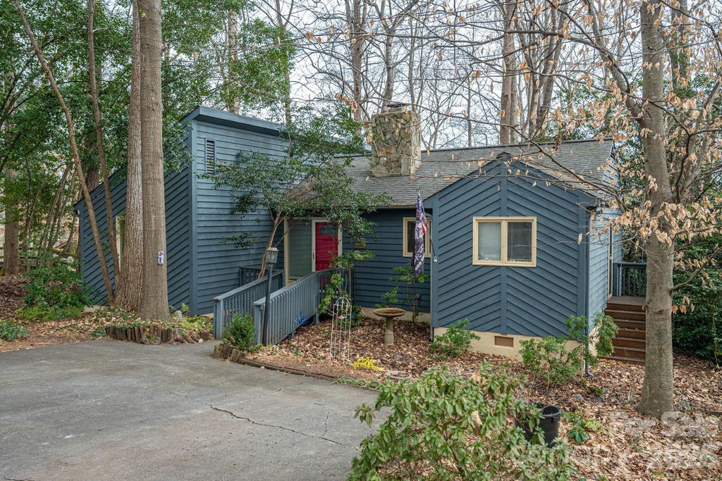 2805 Patio Lane, Gastonia, NC 28056