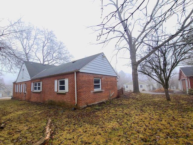 12975 Golf PARKWAY, Brookfield, WI 53005