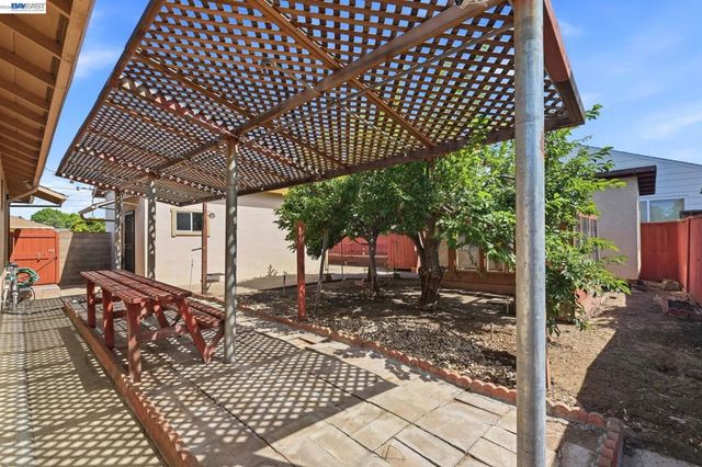 3838 Monterey Blvd., San Leandro, CA 94578