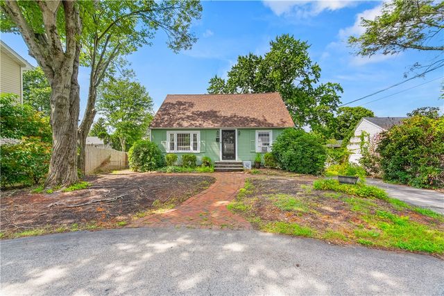 538 Bound Road, Woonsocket, RI 02895