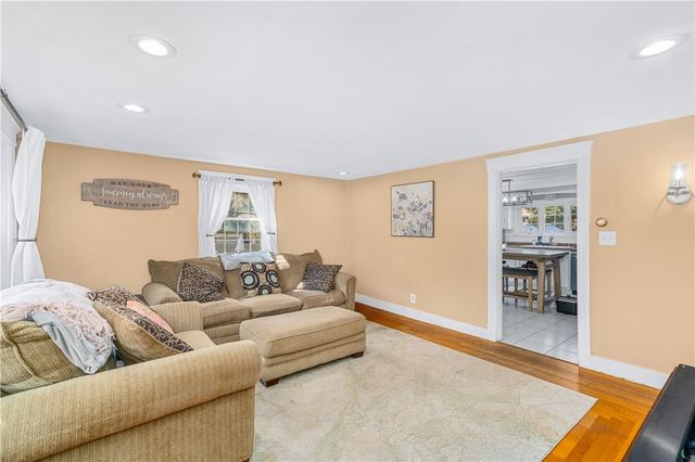 538 Bound Road, Woonsocket, RI 02895