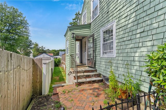 538 Bound Road, Woonsocket, RI 02895