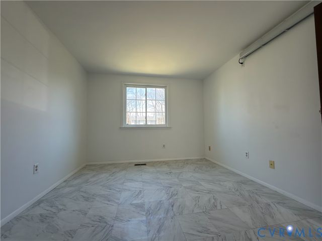 4304 Walton Farms Dr, Henrico, VA 23294