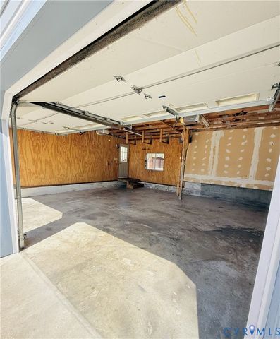 4304 Walton Farms Dr, Henrico, VA 23294