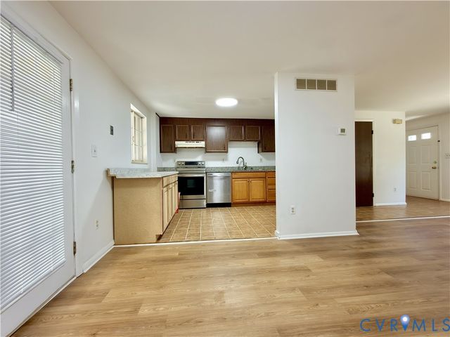 4304 Walton Farms Dr, Henrico, VA 23294