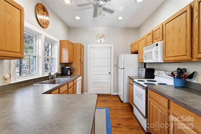 308 Texas Road, Montreat, NC 28711