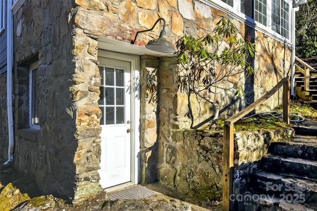 308 Texas Road, Montreat, NC 28711