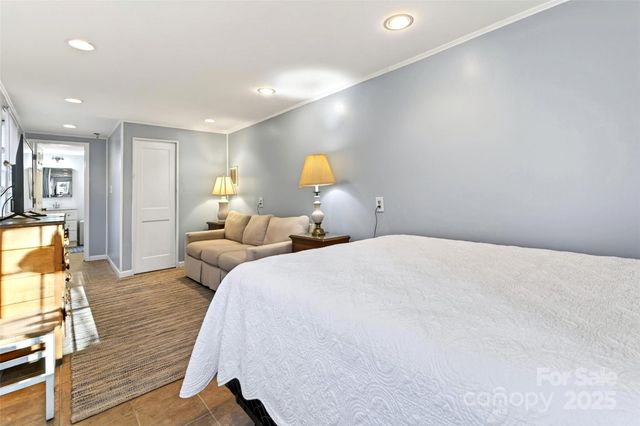 308 Texas Road, Montreat, NC 28711