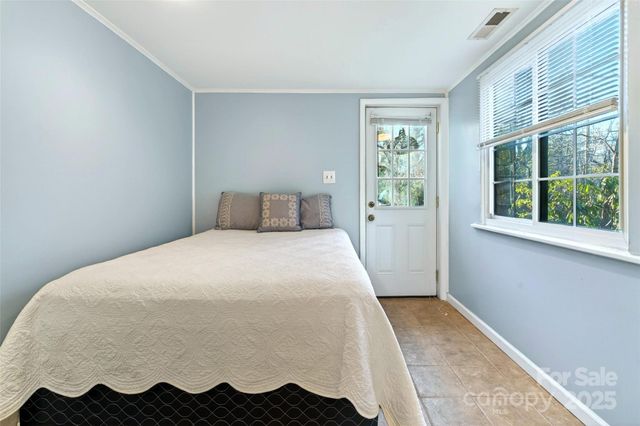 308 Texas Road, Montreat, NC 28711