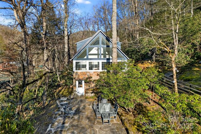 308 Texas Road, Montreat, NC 28711