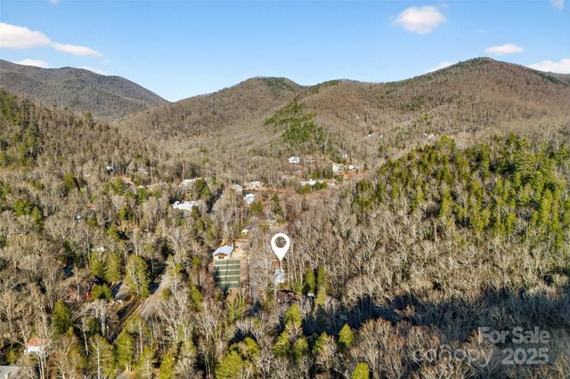 308 Texas Road, Montreat, NC 28711