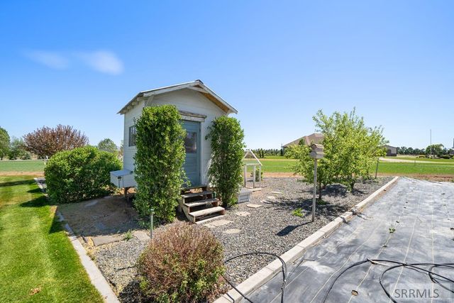 1059 N 575 E, Firth, ID 83236