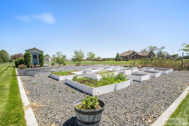 1059 N 575 E, Firth, ID 83236
