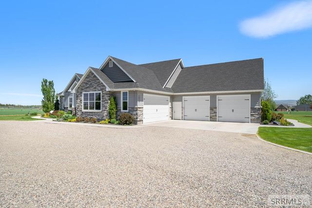 1059 N 575 E, Firth, ID 83236