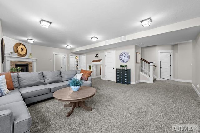 1059 N 575 E, Firth, ID 83236