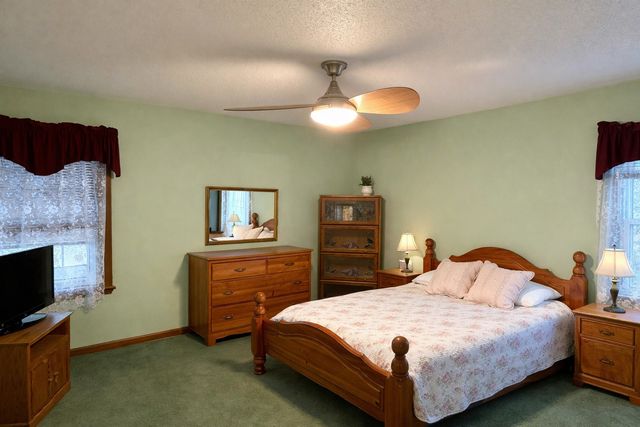 27 TENNYSON Court, Erie, PA 16509