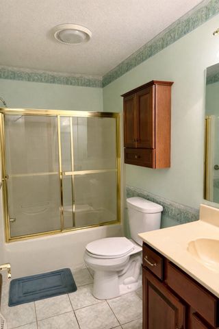 27 TENNYSON Court, Erie, PA 16509