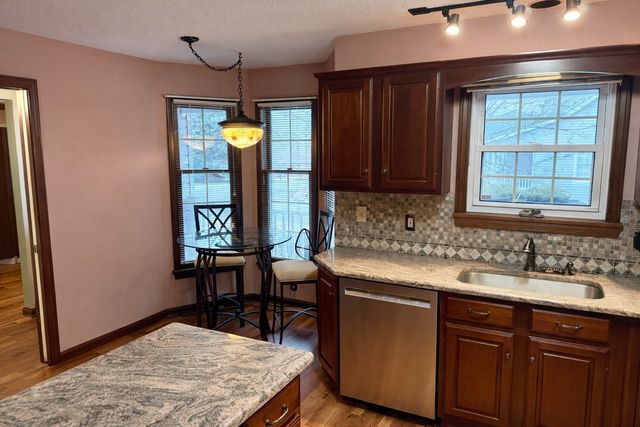 27 TENNYSON Court, Erie, PA 16509