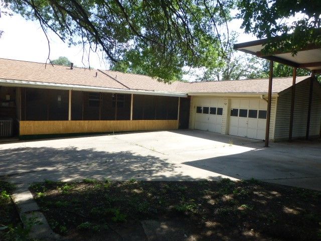8300 Doreen Avenue, Fort Worth, TX 76116