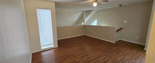 9805 Walnut Street 204, Dallas, TX 75243
