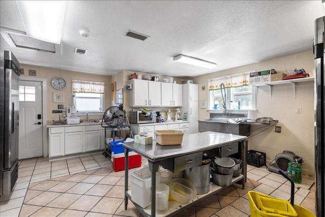 2606 Santa Rosa ST, Austin, TX 78702