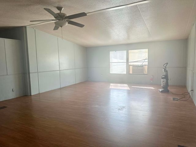 1275 John Wayne Road, Kaufman, TX 75142