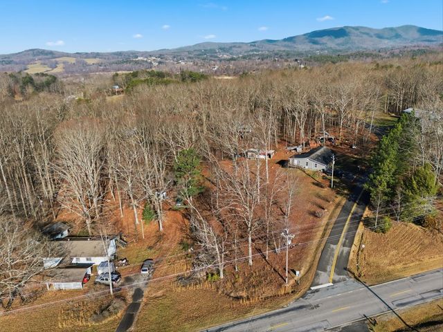 35 Garrett Circle, Blairsville, GA 30512