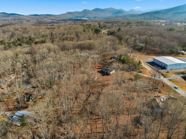35 Garrett Circle, Blairsville, GA 30512