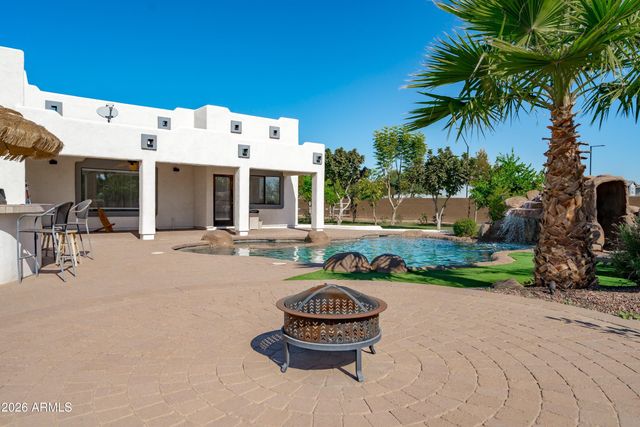 24313 W GROVE Street, Buckeye, AZ 85326