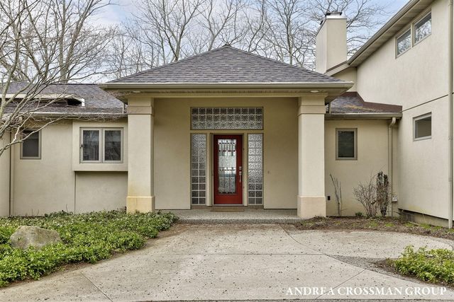 6129 Lakeshore Avenue, West Olive, MI 49460
