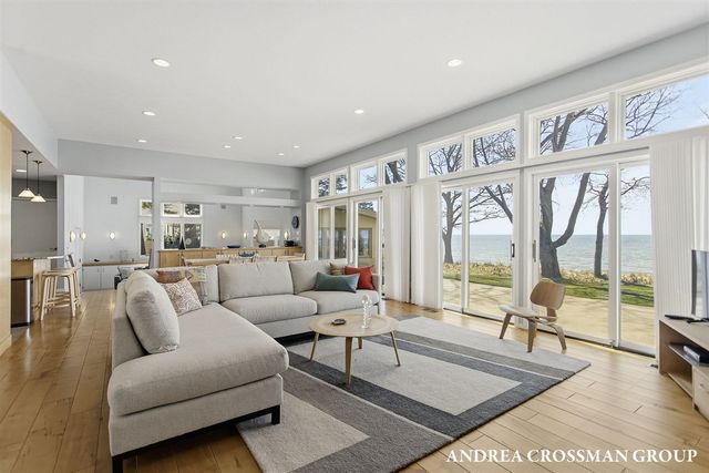 6129 Lakeshore Avenue, West Olive, MI 49460