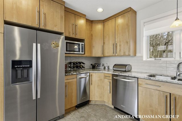 6129 Lakeshore Avenue, West Olive, MI 49460