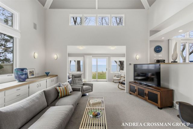 6129 Lakeshore Avenue, West Olive, MI 49460