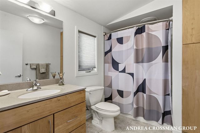 6129 Lakeshore Avenue, West Olive, MI 49460